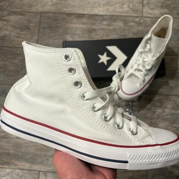 NEW Converse - Picture 6 of 7